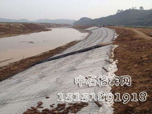 雙隔板格賓護墊